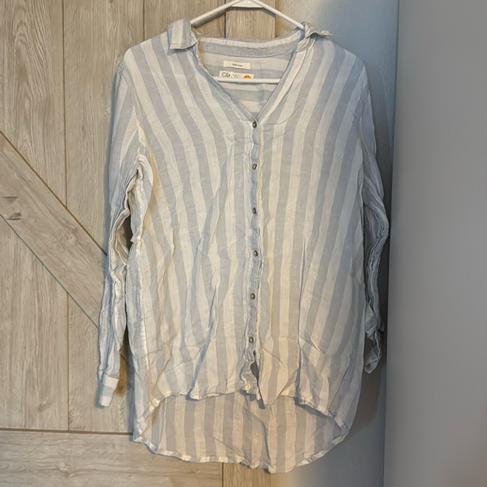 C&C California blue and white stripped 100% linen long sleeve button up blouse